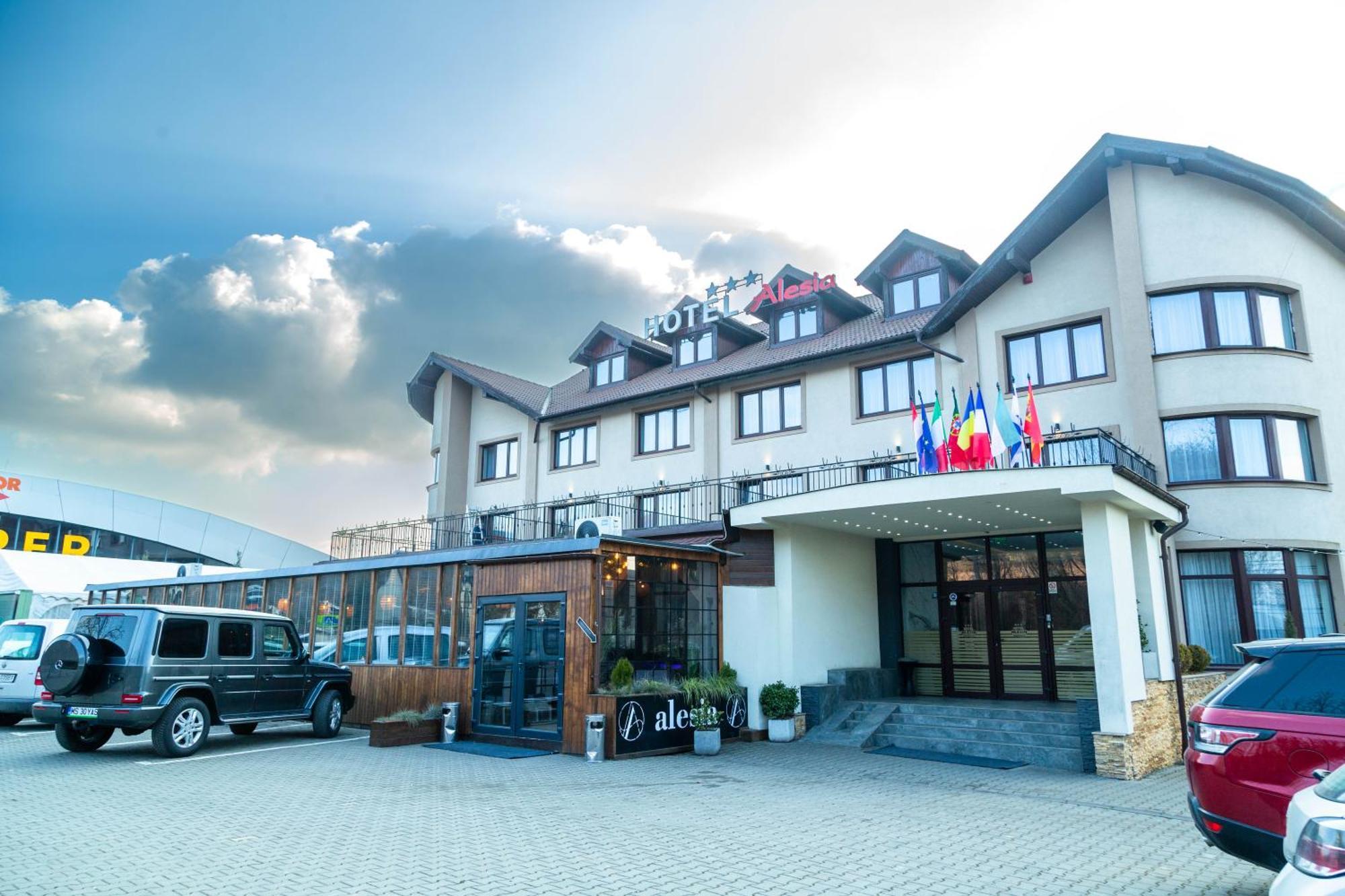 Hotel Restaurant Alesia Corunca Exterior foto